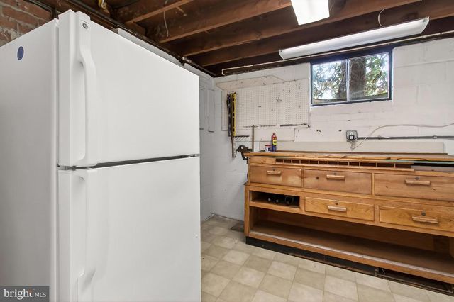 9715 DE PAUL DR, Bethesda, MD 20817