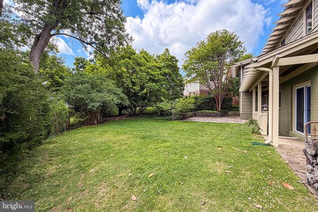 9715 DE PAUL DR, Bethesda, MD 20817