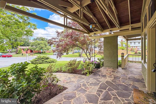 9715 DE PAUL DR, Bethesda, MD 20817