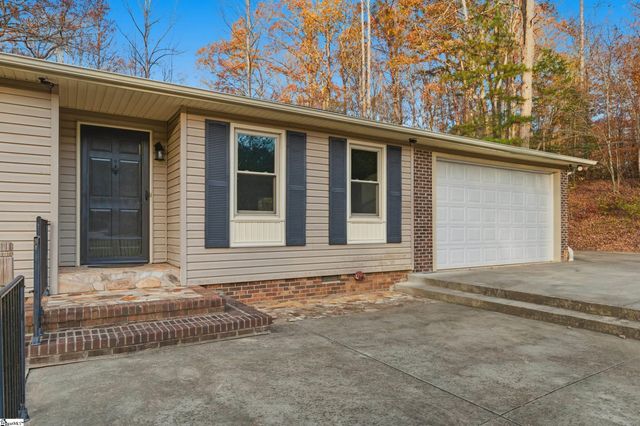 507 Hunts Bridge Road, Easley, SC 29640