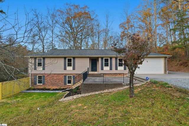 507 Hunts Bridge Road, Easley, SC 29640