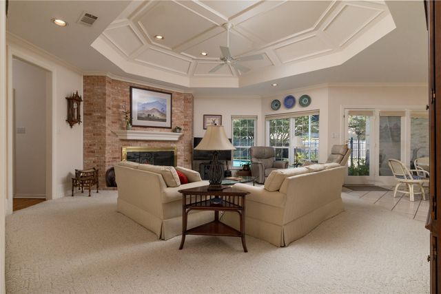 6516 Meadow Haven Drive, Fort Worth, TX 76132