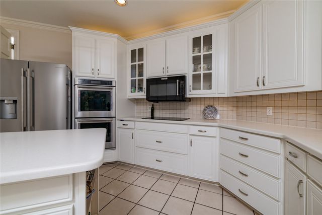 6516 Meadow Haven Drive, Fort Worth, TX 76132