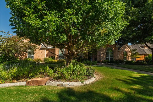 6516 Meadow Haven Drive, Fort Worth, TX 76132