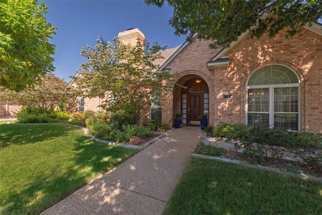 6516 Meadow Haven Drive, Fort Worth, TX 76132