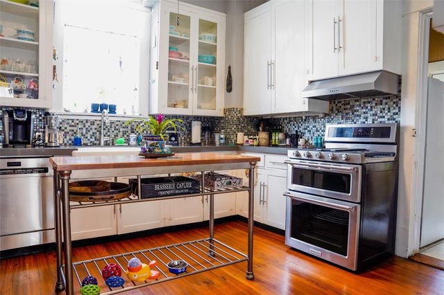 3016 Avenue O, Galveston, TX 77550