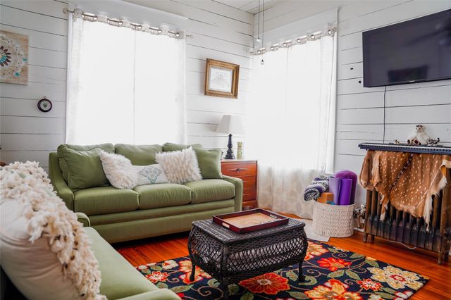 3016 Avenue O, Galveston, TX 77550