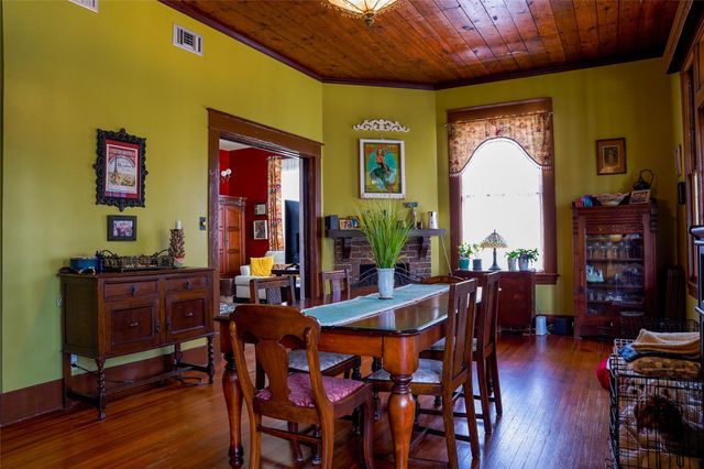 3016 Avenue O, Galveston, TX 77550
