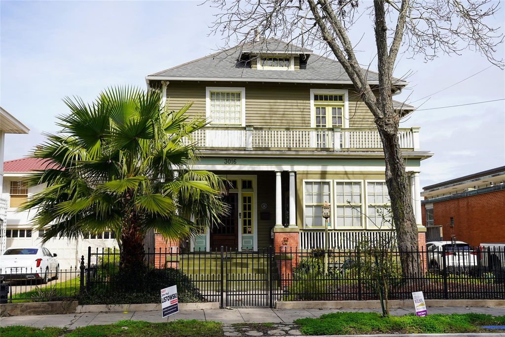 3016 Avenue O, Galveston, TX 77550