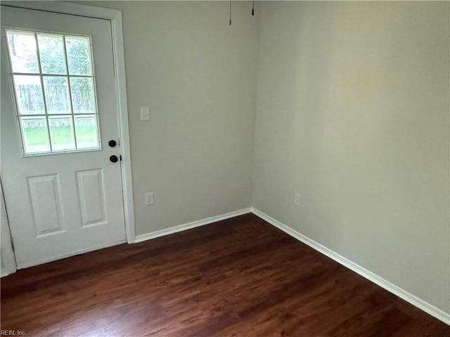 665 Raff CT, Virginia Beach, VA 23462