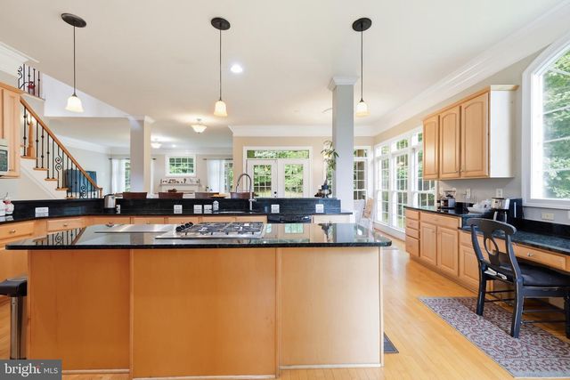 9205 FOREST GREENS DR, Lorton, VA 22079