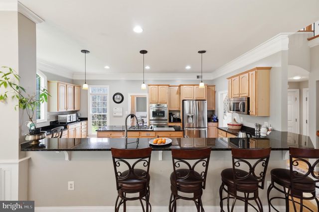 9205 FOREST GREENS DR, Lorton, VA 22079