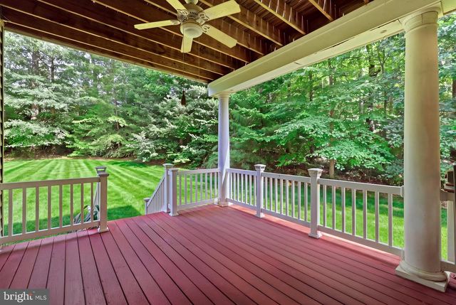 9205 FOREST GREENS DR, Lorton, VA 22079
