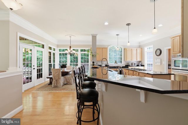 9205 FOREST GREENS DR, Lorton, VA 22079