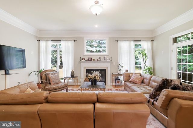 9205 FOREST GREENS DR, Lorton, VA 22079