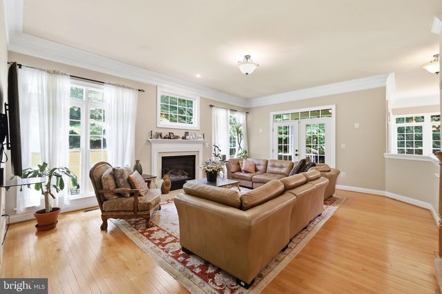 9205 FOREST GREENS DR, Lorton, VA 22079