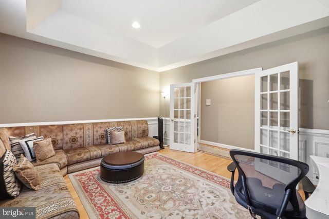 9205 FOREST GREENS DR, Lorton, VA 22079