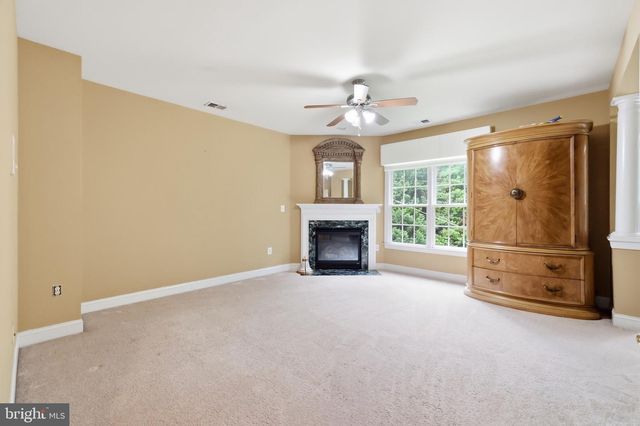 9205 FOREST GREENS DR, Lorton, VA 22079