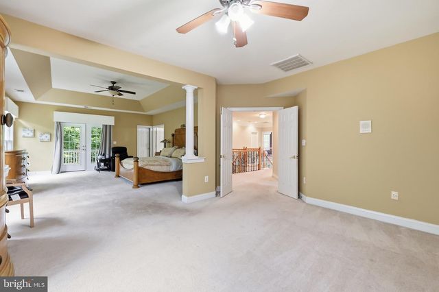 9205 FOREST GREENS DR, Lorton, VA 22079