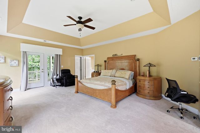 9205 FOREST GREENS DR, Lorton, VA 22079