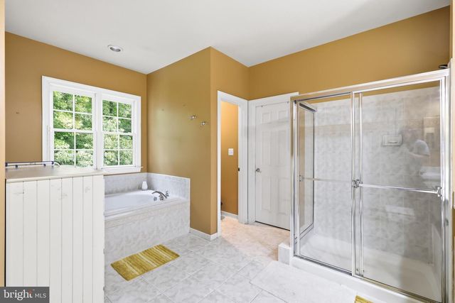 9205 FOREST GREENS DR, Lorton, VA 22079