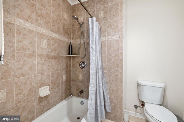 9205 FOREST GREENS DR, Lorton, VA 22079