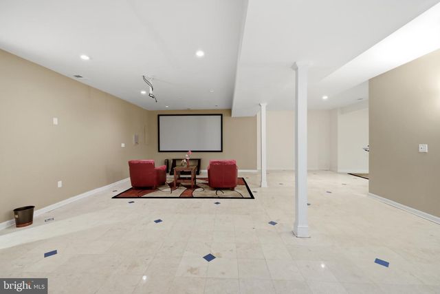9205 FOREST GREENS DR, Lorton, VA 22079