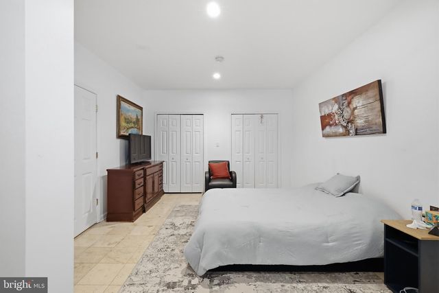 9205 FOREST GREENS DR, Lorton, VA 22079