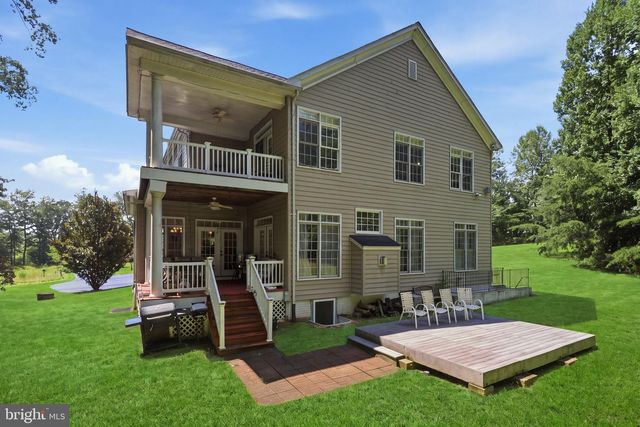 9205 FOREST GREENS DR, Lorton, VA 22079