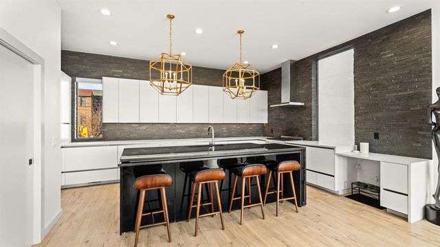 833 NW 6th Street, Oklahoma City, OK 73106