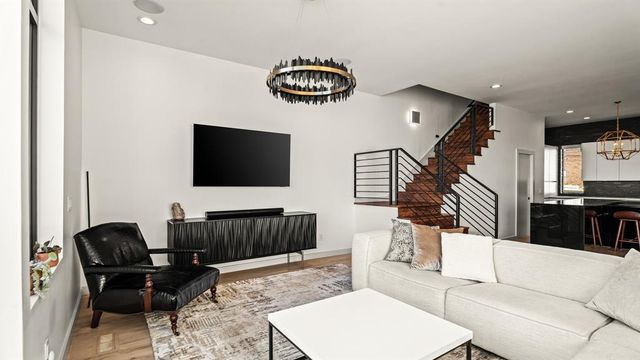 833 NW 6th Street, Oklahoma City, OK 73106