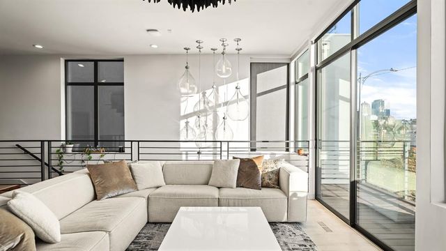 833 NW 6th Street, Oklahoma City, OK 73106