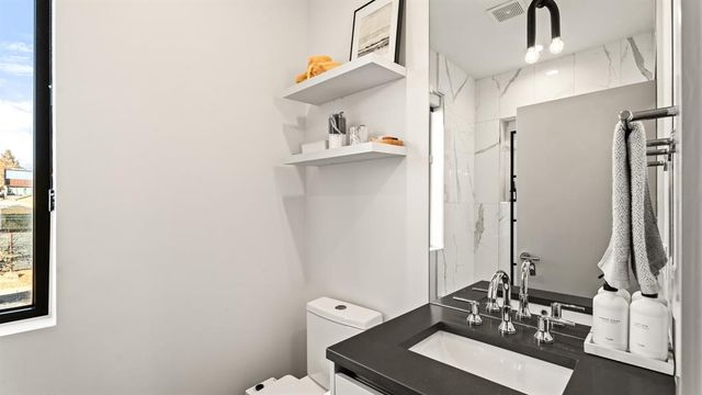 833 NW 6th Street, Oklahoma City, OK 73106