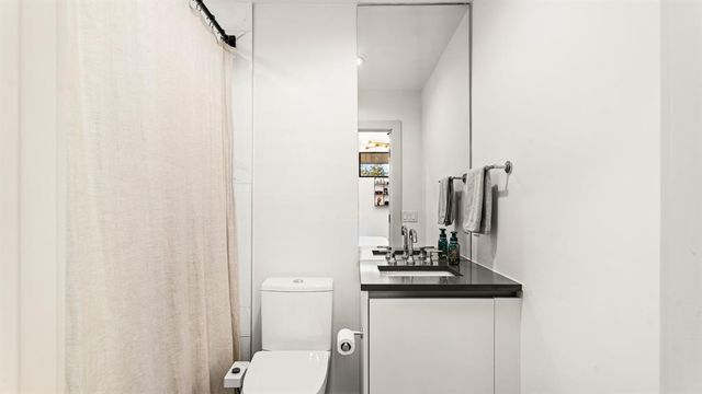 833 NW 6th Street, Oklahoma City, OK 73106