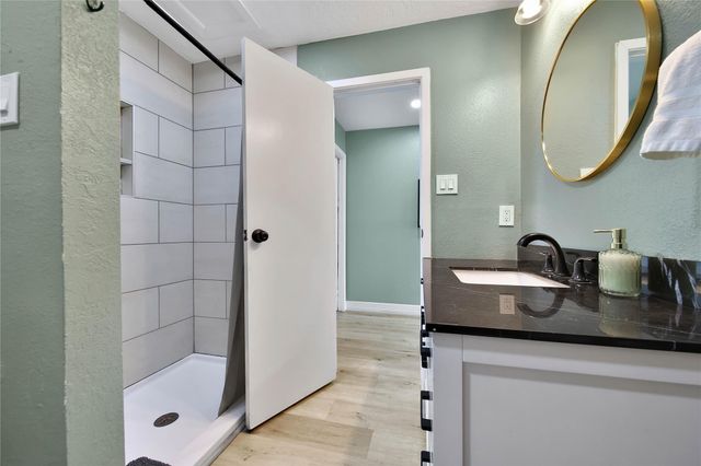 7600 Seawall Boulevard 206, Galveston, TX 77551