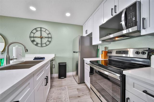 7600 Seawall Boulevard 206, Galveston, TX 77551