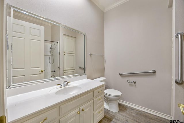 2431 Homestead Ln, Tyler, TX 75701