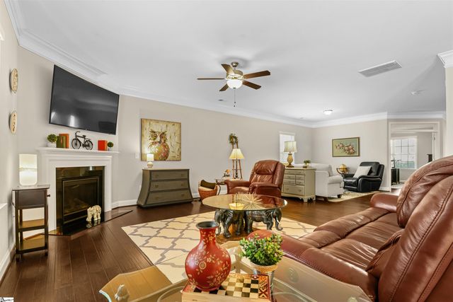 1626 Scuffletown Road, Fountain Inn, SC 29644