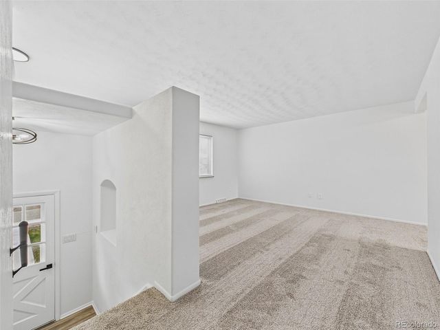 6950 W 62nd Place, Arvada, CO 80003