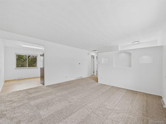 6950 W 62nd Place, Arvada, CO 80003