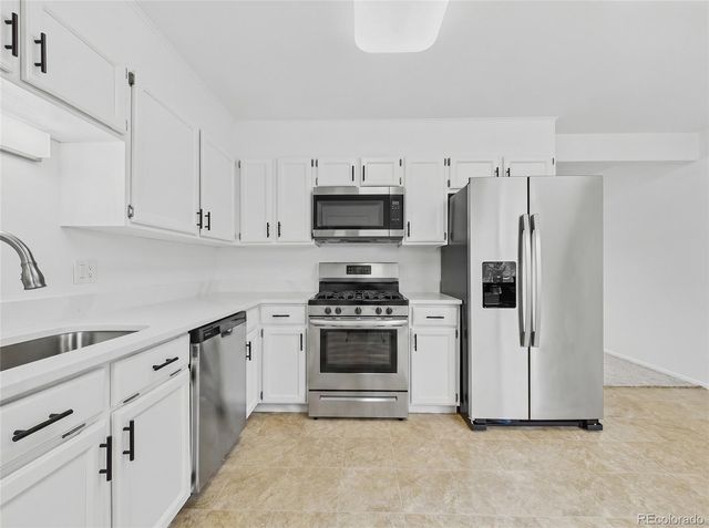 6950 W 62nd Place, Arvada, CO 80003