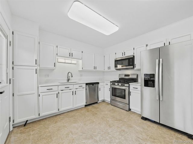 6950 W 62nd Place, Arvada, CO 80003