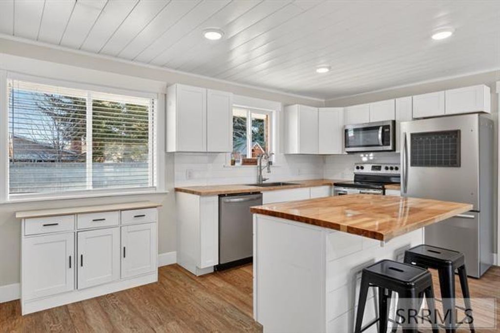 Image 6 of property listing at 1375 Bower Drive, Idaho Falls, ID 83404