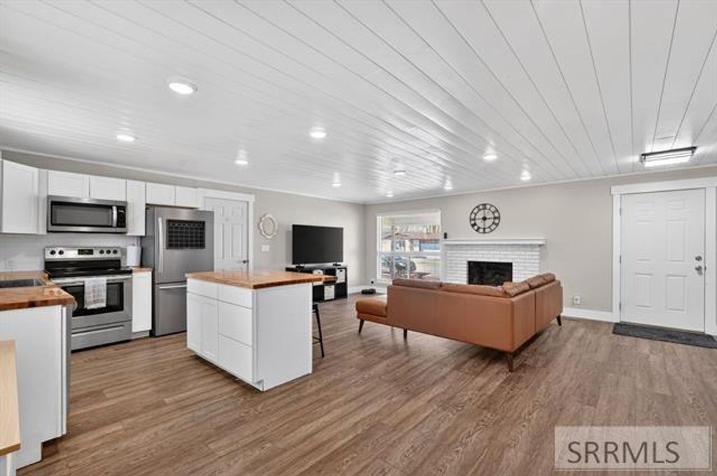 Image 7 of property listing at 1375 Bower Drive, Idaho Falls, ID 83404