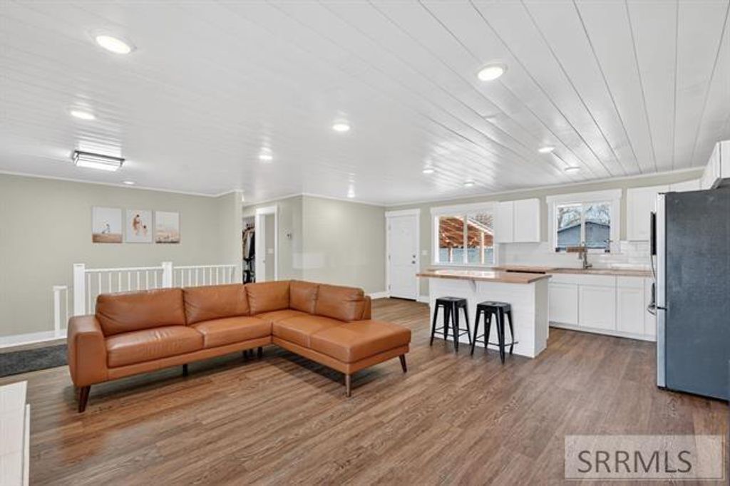 Image 9 of property listing at 1375 Bower Drive, Idaho Falls, ID 83404