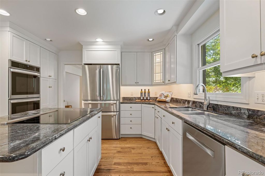 Image 11 of property listing at 1300 Green Oaks Drive, Greenwood Village, CO 80121