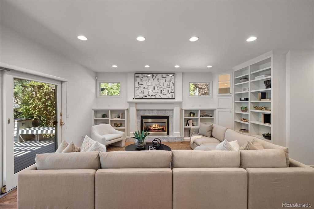 Image 15 of property listing at 1300 Green Oaks Drive, Greenwood Village, CO 80121