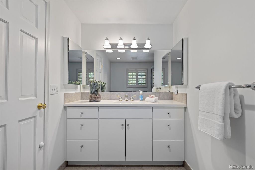 Image 25 of property listing at 1300 Green Oaks Drive, Greenwood Village, CO 80121