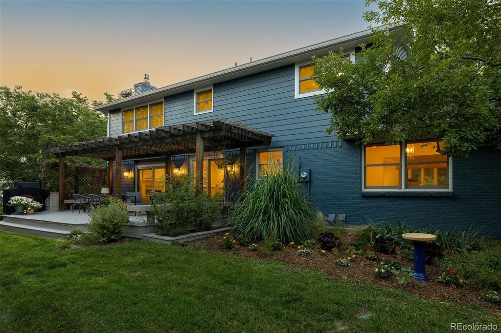 Image 36 of property listing at 1300 Green Oaks Drive, Greenwood Village, CO 80121