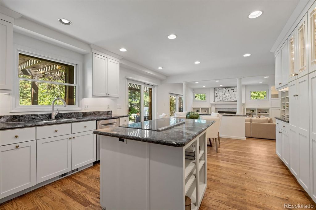 Image 10 of property listing at 1300 Green Oaks Drive, Greenwood Village, CO 80121